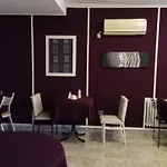 Cronos Hotel